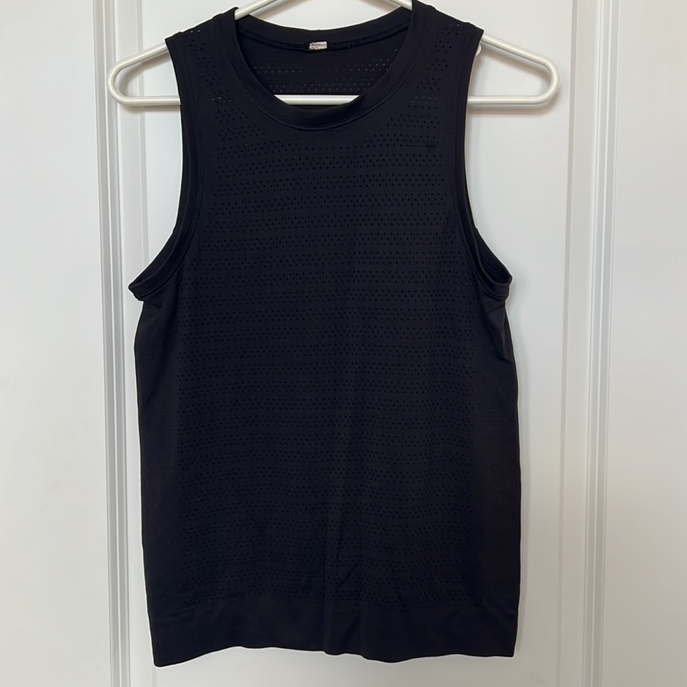 LULULEMON mesh workout top